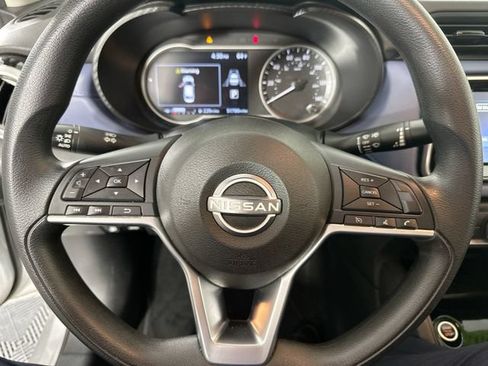 Used 2023 Nissan Versa SV FWD image 18