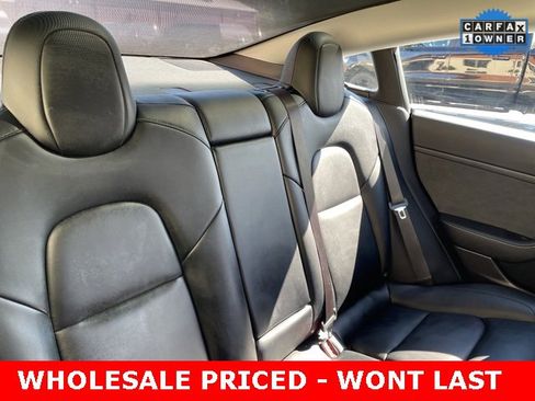Used 2021 Tesla Model 3 Standard Range Plus image 10