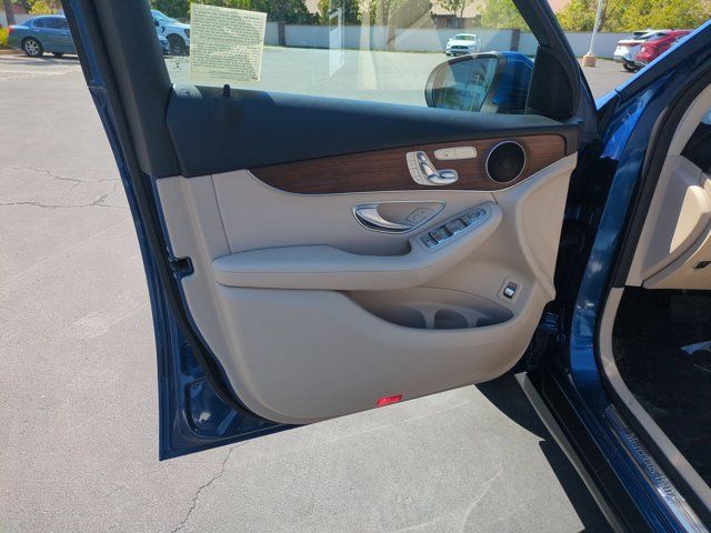 Used 2022 Mercedes-Benz GLC 300 image 14