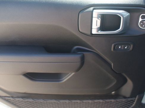 Used 2026 Jeep Wrangler Unlimited Sport AWD/4WD image 28