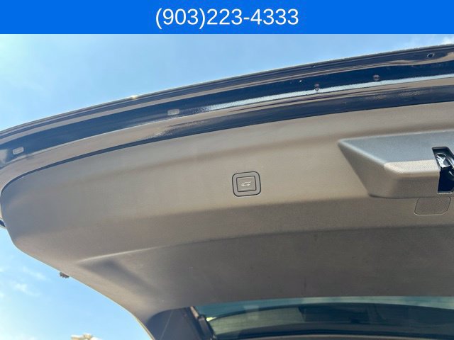 Used 2026 GMC Yukon AT4 Ultimate w/ LPO, Floor Liner Package AWD/4WD image 14