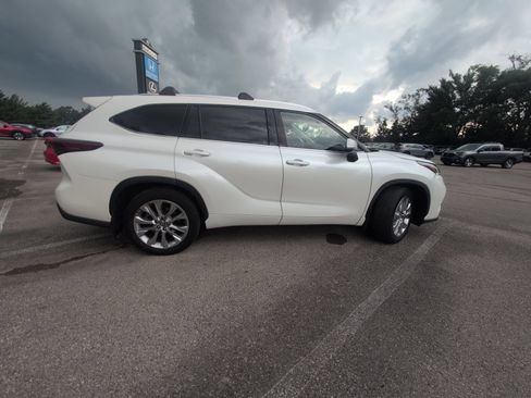 Used 2020 Toyota Highlander Limited AWD/4WD image 29