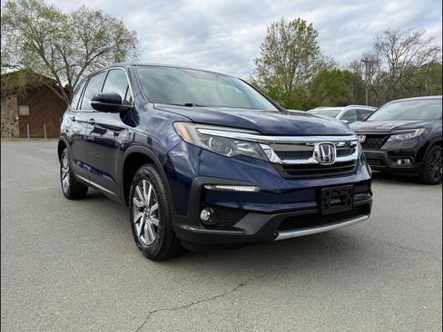 Used 2020 Honda Pilot EX image 1