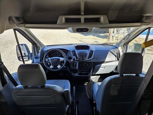 Used 2017 Ford Transit 350 XL image 38