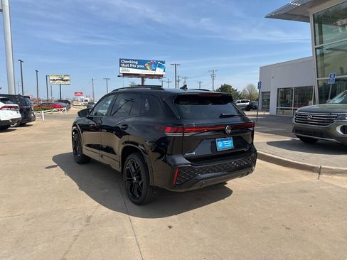 New 2026 Volkswagen Tiguan SE R-Line AWD/4WD image 7