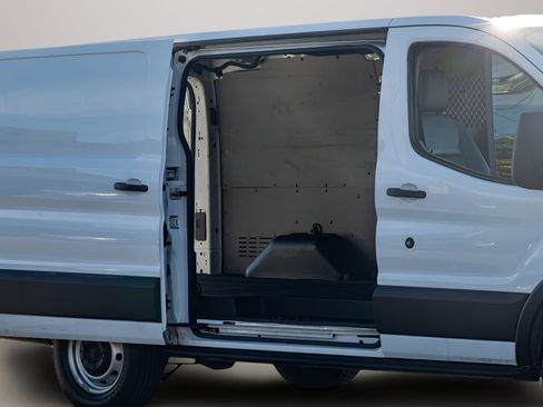 Used 2019 Ford Transit 150 130 Low Roof RWD image 6