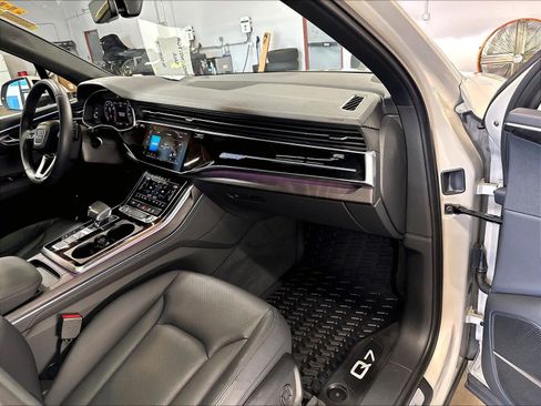 Certified 2023 Audi Q7 3.0T Premium Plus w/ Premium Plus Package AWD/4WD image 17