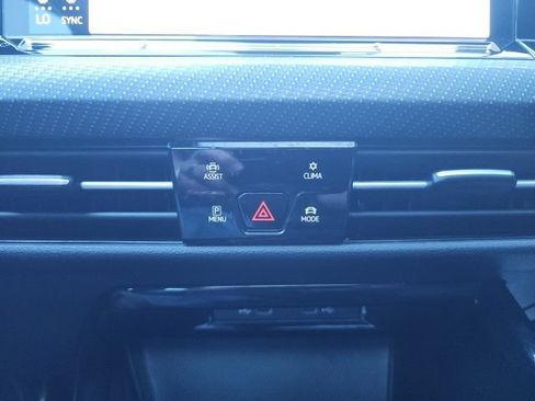 Used 2024 Volkswagen Golf R AWD/4WD image 24