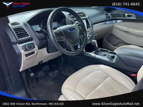 Used 2018 Ford Explorer Limited w/ Equipment Group 301A AWD/4WD image 6