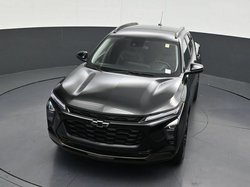 Used 2025 Chevrolet Trax ACTIV w/ Driver Confidence Package FWD image 22