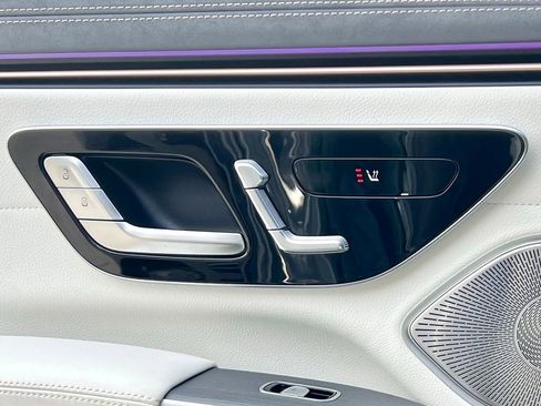 Certified 2024 Mercedes-Benz EQS 580 4MATIC Sedan image 46