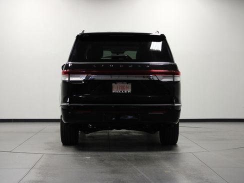 Used 2023 Lincoln Navigator Black Label image 5