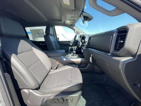 Used 2024 GMC Sierra 1500 SLT w/ SLT Premium Plus Package image 28