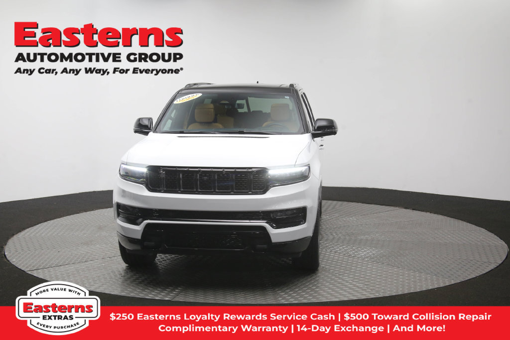 Used 2025 Jeep Grand Wagoneer Series III w/ Rear Seat Video Group 1 AWD/4WD image 59