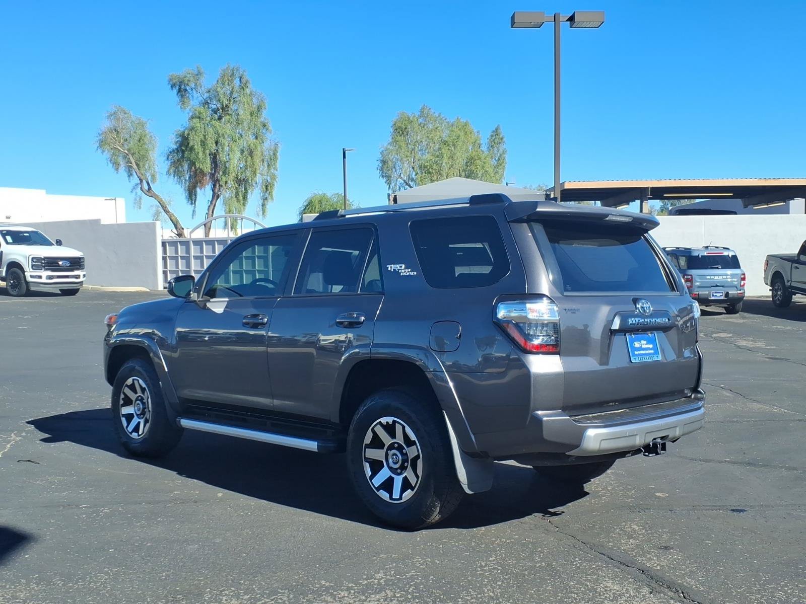 Used 2018 Toyota 4Runner TRD Off-Road AWD/4WD image 3