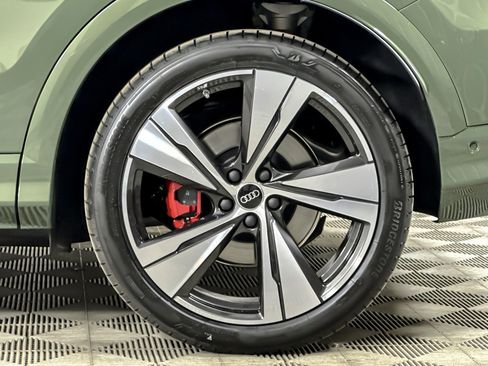 New 2025 Audi SQ5 Premium Plus image 23