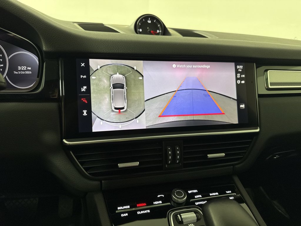 Certified 2023 Porsche Cayenne Platinum Edition AWD/4WD image 30