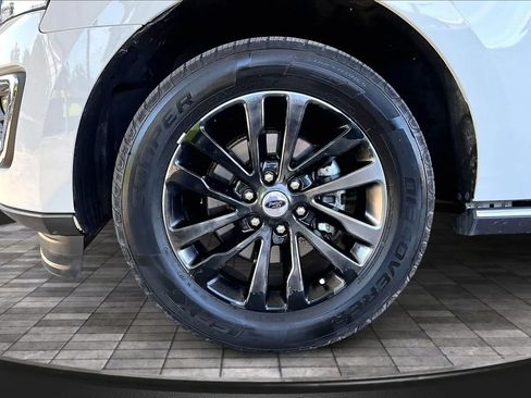 Used 2019 Ford Expedition Max Limited image 33