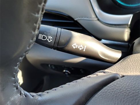 Used 2018 Chevrolet Traverse LT image 24