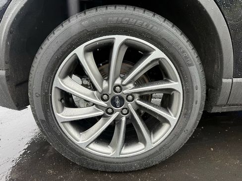 Used 2023 Lincoln Corsair AWD w/ Equipment Group 101A image 50