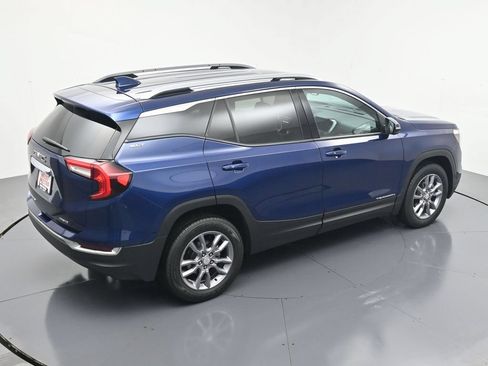 Used 2023 GMC Terrain SLT AWD/4WD image 7