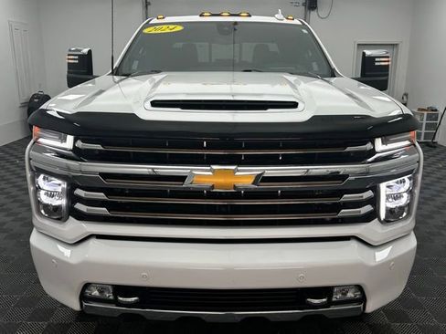 Used 2023 Chevrolet Silverado 2500 High Country w/ Z71 Off-Road Package image 21