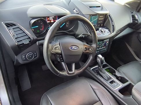 Used 2018 Ford Escape Titanium image 10