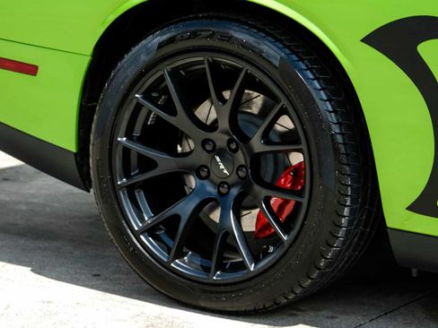 Used 2015 Dodge Challenger SRT Hellcat RWD image 50