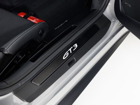 Used 2022 Porsche 911 GT3 image 40