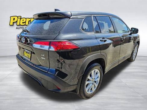 Used 2025 Toyota Corolla Cross LE AWD/4WD image 5