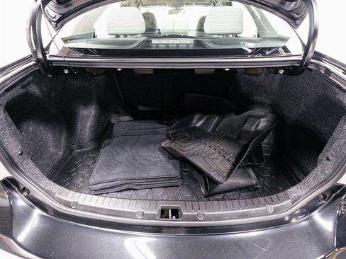 Used 2013 Toyota Corolla LE image 10