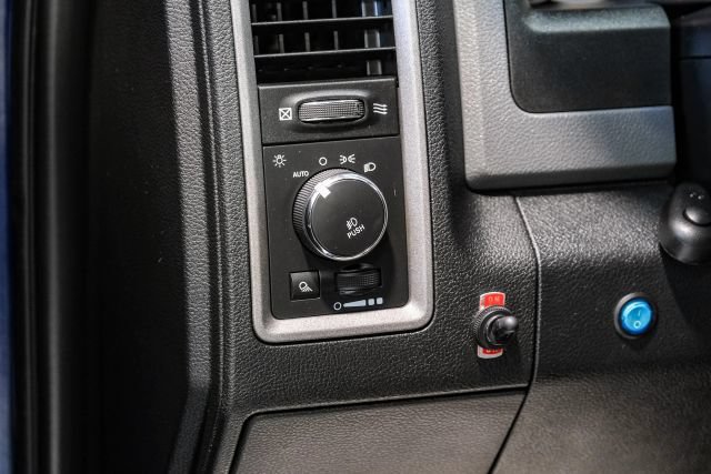 Used 2015 RAM 1500 Express AWD/4WD image 33