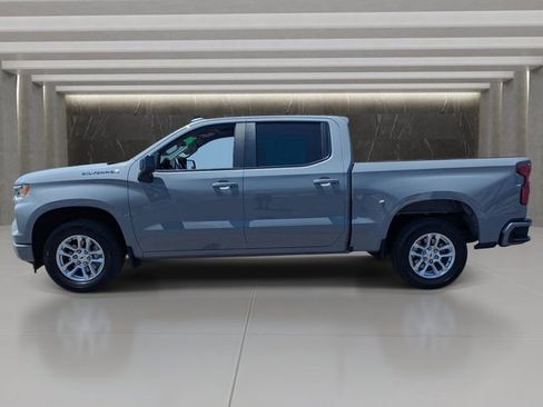 Used 2024 Chevrolet Silverado 1500 RST RWD image 2