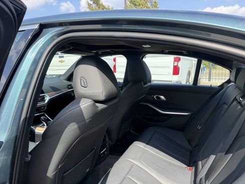 Used 2020 BMW 330i Sedan w/ Premium Package RWD image 12