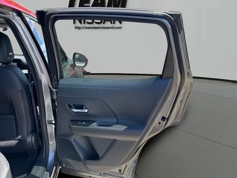 Used 2025 Nissan Kicks SR w/ SR Premium Package AWD/4WD image 26