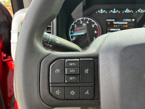 Used 2024 Ford F350 XLT w/ FX4 Off-Road Package image 17