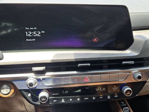 Used 2024 Kia Telluride SX Prestige X-Line AWD/4WD image 19
