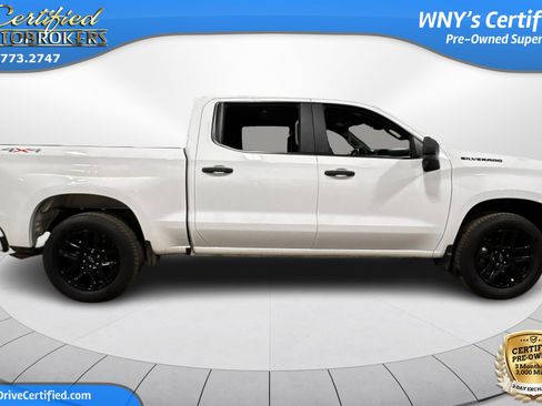 Used 2023 Chevrolet Silverado 1500 Custom image 4