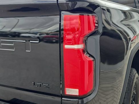 Certified 2024 Chevrolet Silverado 2500 LTZ w/ LTZ Plus Package AWD/4WD image 8