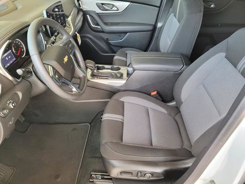 New 2025 Chevrolet Blazer LT image 15