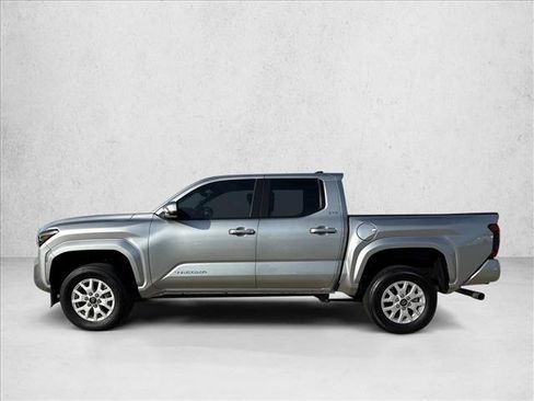 Used 2026 Toyota Tacoma SR5 RWD image 9
