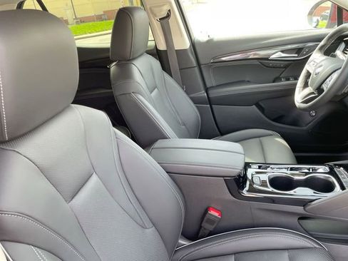 Used 2023 Buick Envision Essence FWD image 17