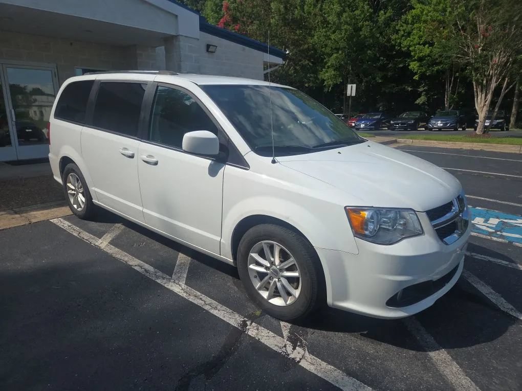 Used 2019 Dodge Grand Caravan SXT FWD image 4