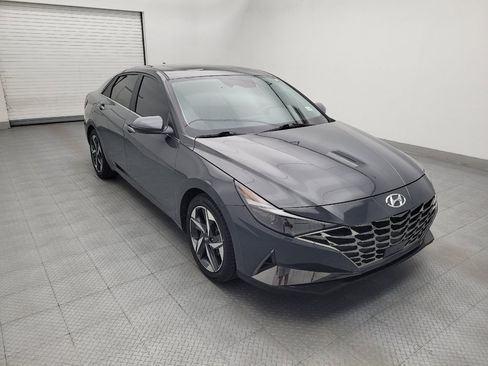 Used 2023 Hyundai Elantra Limited FWD image 13