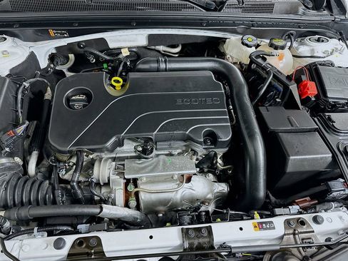 Used 2025 Chevrolet Malibu LT FWD image 29