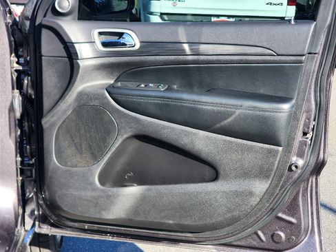 Certified 2021 Jeep Grand Cherokee Laredo X image 26