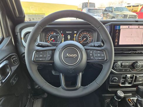 New 2026 Jeep Gladiator Sport AWD/4WD image 18