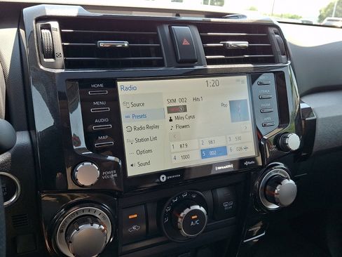 Certified 2021 Toyota 4Runner TRD Off-Road Premium w/ Moonroof Package AWD/4WD image 20