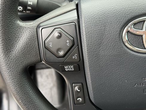 Used 2020 Toyota Tacoma SR image 16