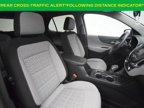 Used 2023 Chevrolet Equinox LT AWD/4WD image 16